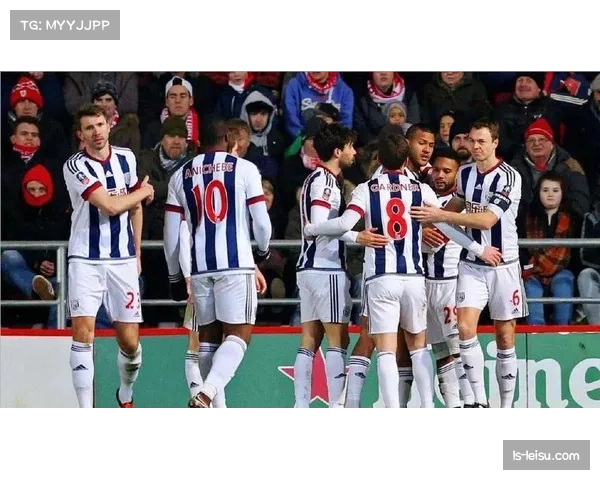 赫兰多防守位置感良好 奥萨苏纳中卫组合稳固